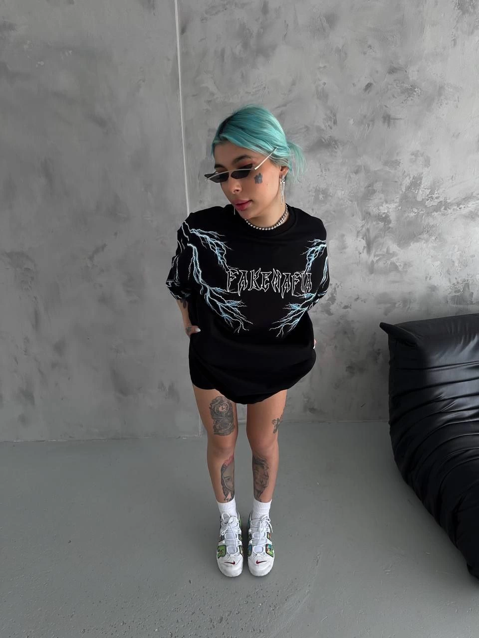 Kadın Bisiklet Yaka Yıldırım Baskılı  Kısa kol Oversize T-Shirt - Siyah