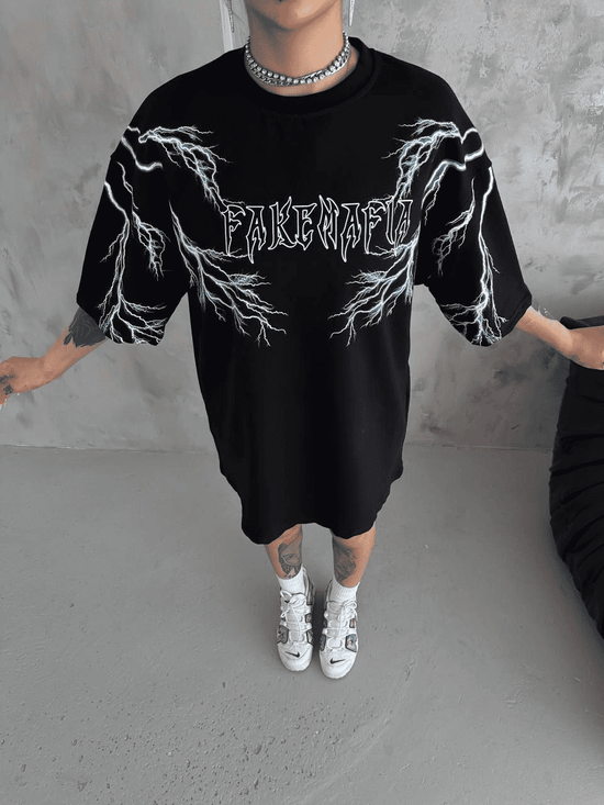 Kadın Bisiklet Yaka Yıldırım Baskılı  Kısa kol Oversize T-Shirt - Siyah