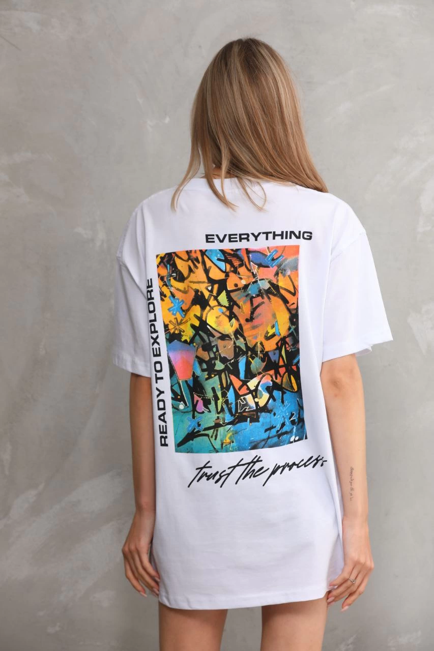 kadın Bisiklet Yaka Baskılı Oversize T-Shirt - Beyaz